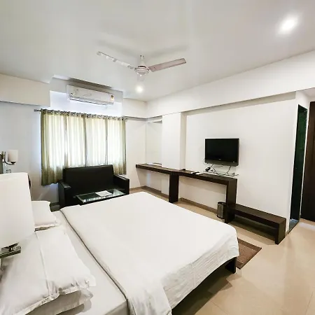Hotel Rajwada Aurangabad Exterior photo