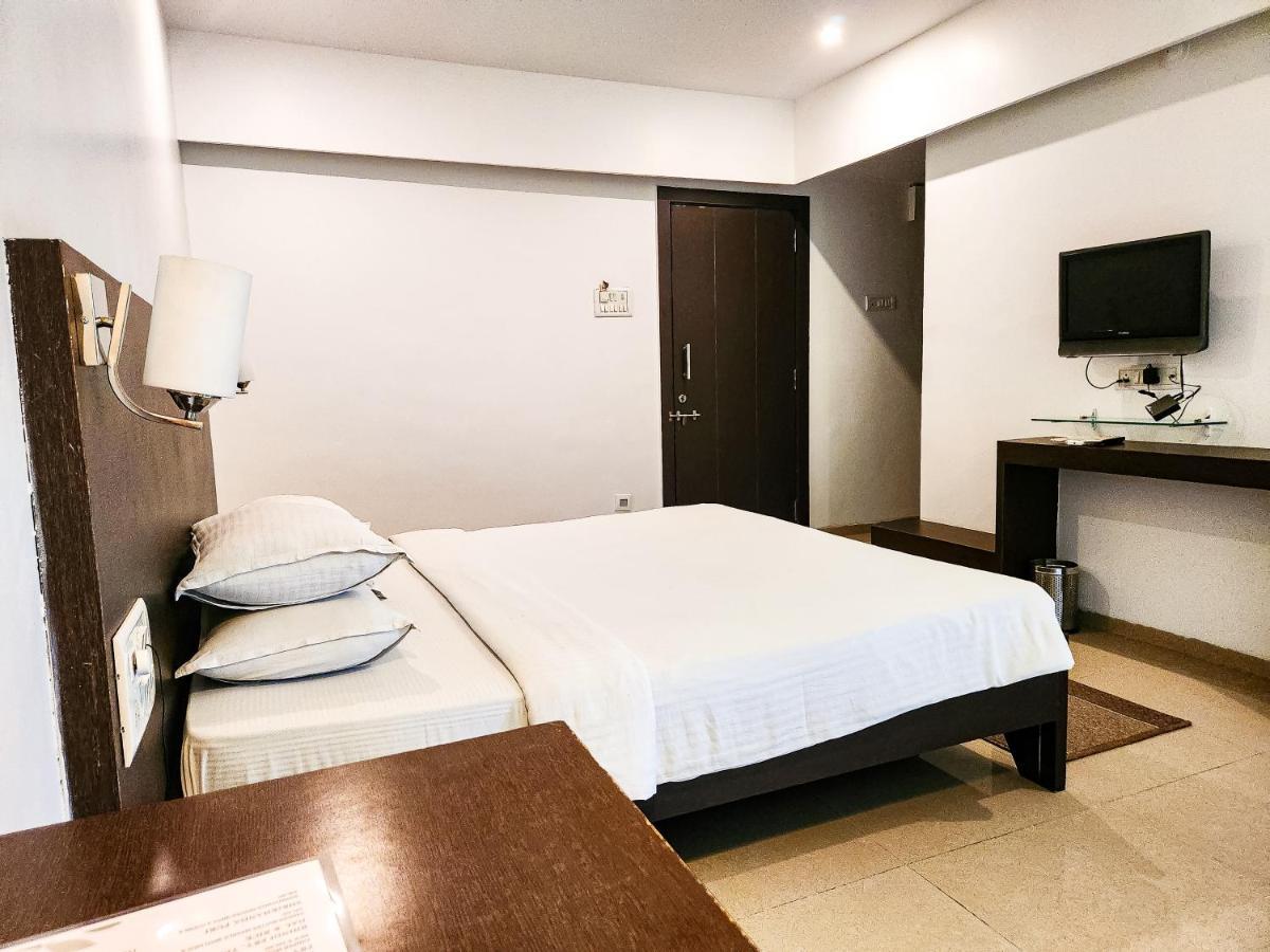 Rajwada Hotel 3*